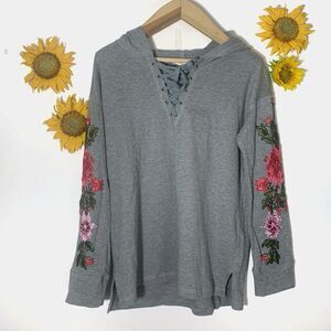 Entro Floral Embroidered Oversized Hooded Top Womens Size Small Womens